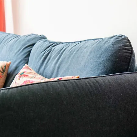 Daire Renove Avec Gout Et Idealement Situe A Deux Pas Du Remblai