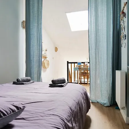 Daire Renove Avec Gout Et Idealement Situe A Deux Pas Du Remblai