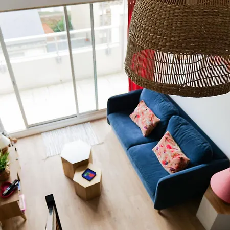 Renove Avec Gout Et Idealement Situe A Deux Pas Du Remblai Les Sables-dʼOlonne