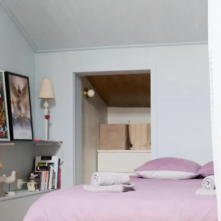 Renove Avec Gout Et Idealement Situe A Deux Pas Du Remblai *