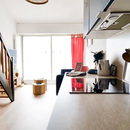 Rénové Avec Goût Et Idéalement Situé à Deux Pas Du Remblai