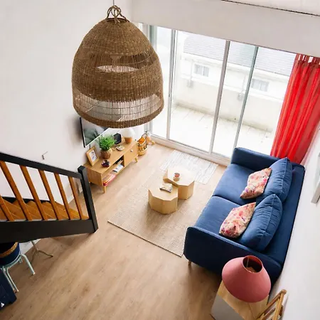 Rénové Avec Goût Et Idéalement Situé à Deux Pas Du Remblai Apartamento