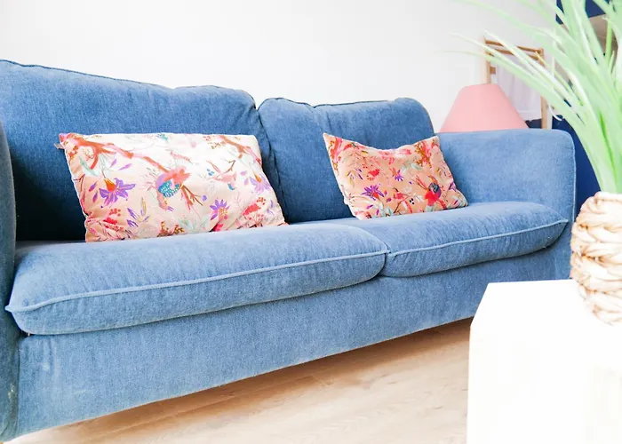 Renove Avec Gout Et Idealement Situe A Deux Pas Du Remblai